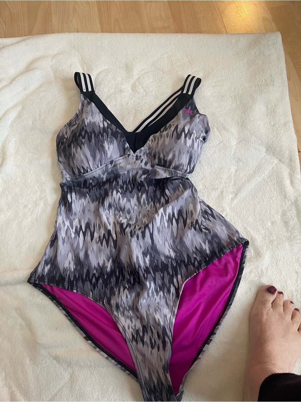 Ladies bathing suit